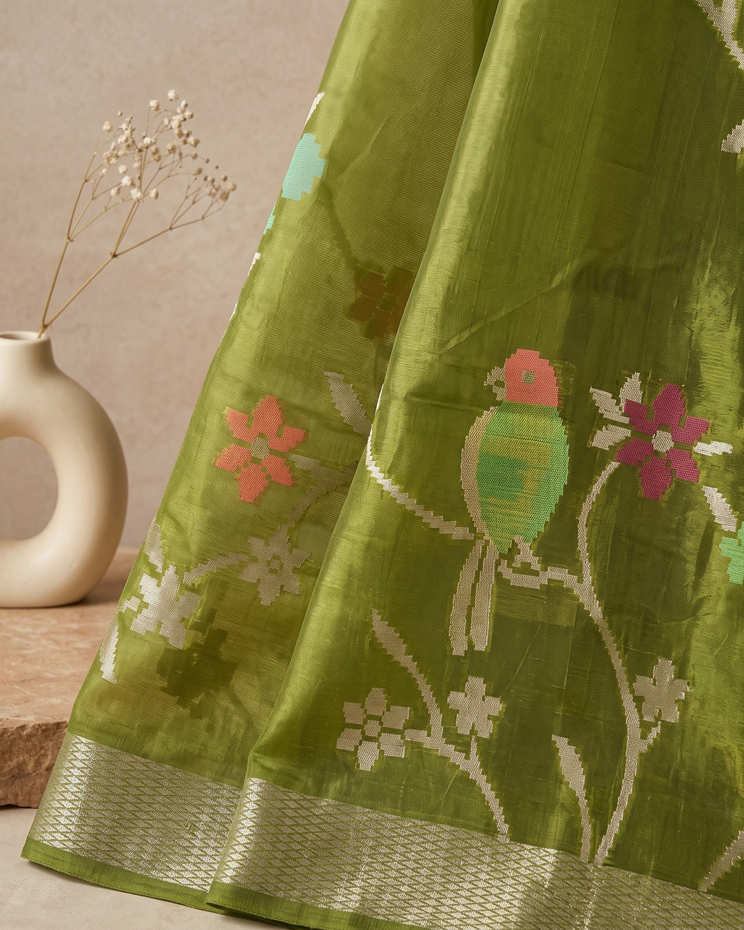 Aaranya Paper Silk saree body detail